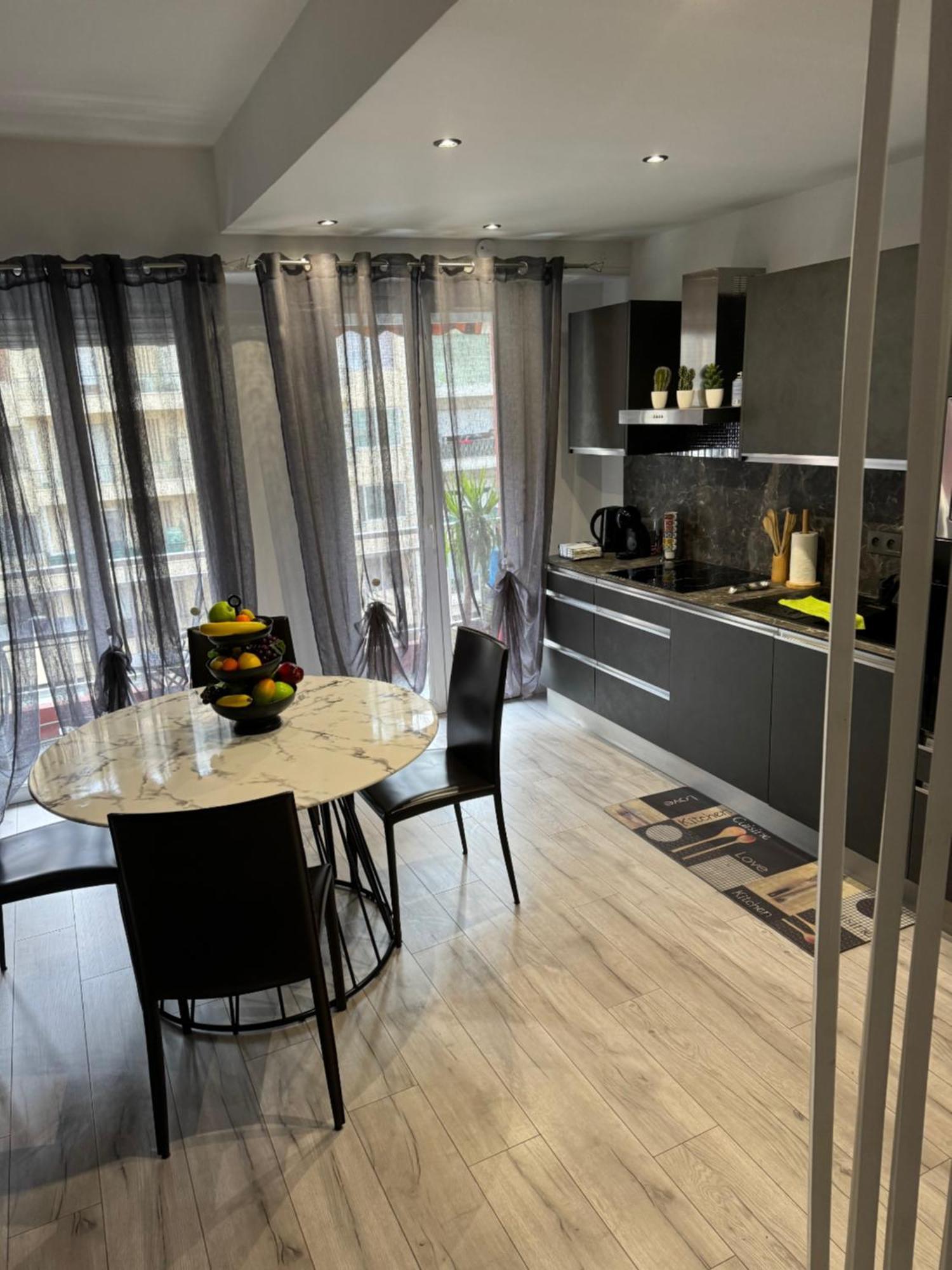 Gorgeous 2 Bedrooms Holiday Apartement Nice Dış mekan fotoğraf